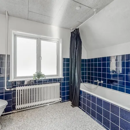 Ullakarin - 200m From The Sea By Interhome