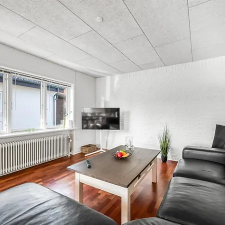 Nyaraló Ullakarin - 200m From The Sea By Interhome *