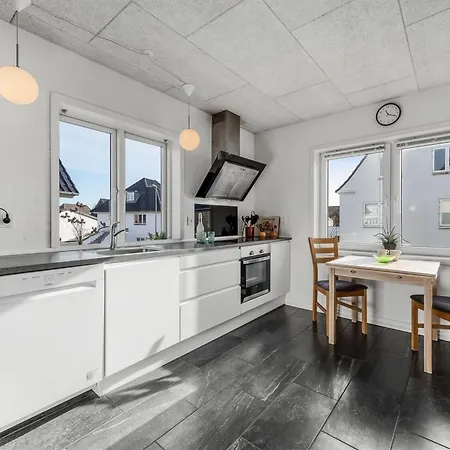 Ullakarin - 200m From The Sea By Interhome *